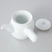 WHITE PORCELAIN TEA POT S